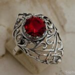 BRENDA - srebrny pierścionek z rubinem