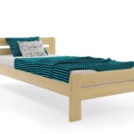 Drewniane łóżko. Dallasso z materacem 90x200 cm w kolorze naturalnej sosny