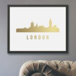 Panorama londynu - plakat ze złotym nadrukiem, wymiary - 50cm x 70cm, kolor ramki - czarny, kolor nadruku - srebrny