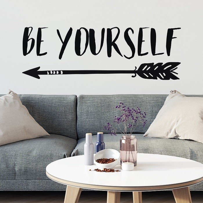 Be yourself – autorska naklejka ścienna, kolor naklejki – czarna, wymiary naklejki – 150cm x 50cm