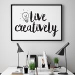 Live creatively - plakat motywacyjny w ramie, wymiary - 40cm x 50cm, kolor ramki - biały
