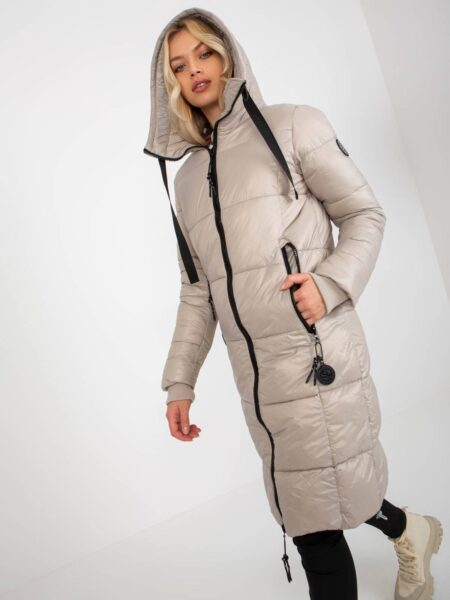 Płaszcz zimowa jasny beżowy casual kurtka puchowa pikowana rękaw długi długość długa podszewka pikowanie troczki kieszenie
