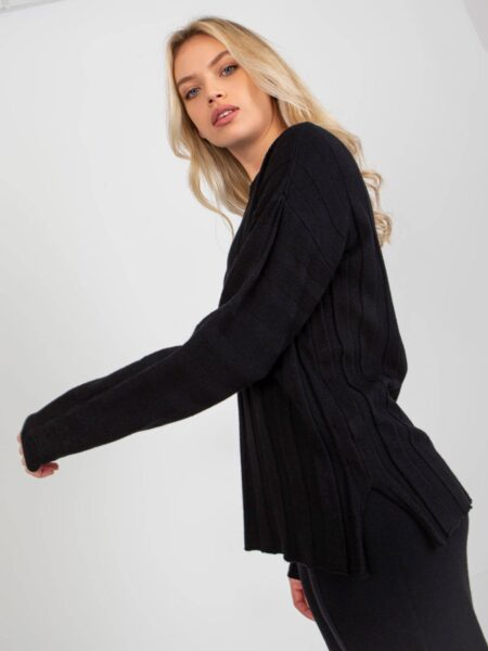 Sweter klasyczny czarny casual dekolt okrągły rękaw długi materiał prążkowany