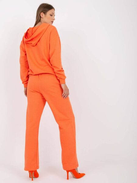 Komplet dresowy pomarańczowy casual bluza i spodnie kaptur rękaw długi nogawka szeroka długość długa