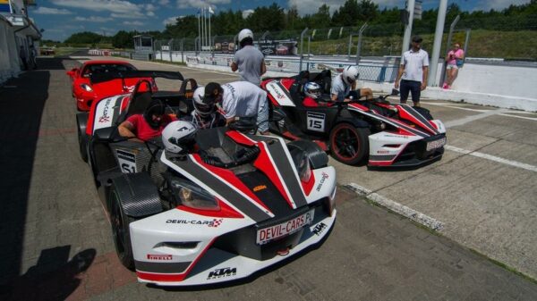 Jazda. Ferrari i. KTM X-BOW - kierowca - Tor. Pszczółki (Gdańsk) - 2 okrążenia