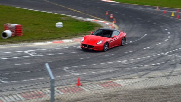 Jazda. Ferrari. California - kierowca - Cała. Polska - 1 okrążenie