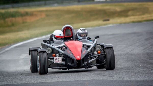 Jazda bolidem. Ariel. Atom - kierowca - Tor. Kraków - 1 okrążenie