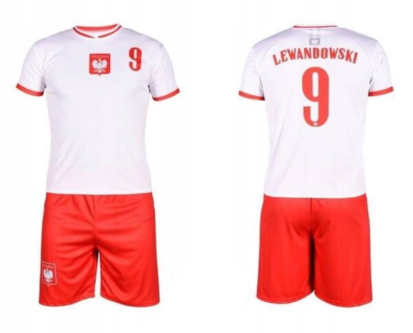 Komplet. Replika. Polska 2021 Lewandowski 9[=]