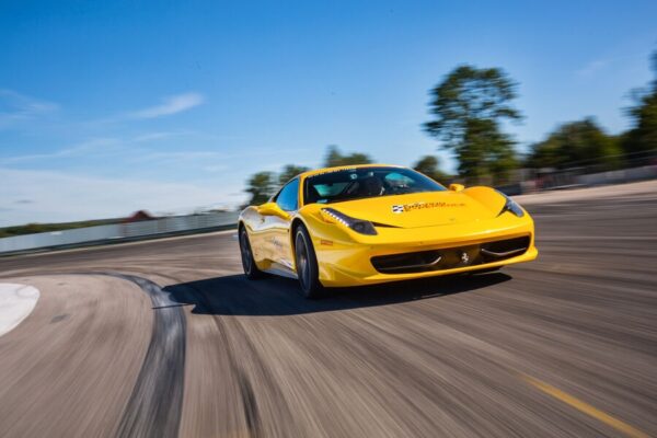 Jazda. Lamborghini. Huracan i. Ferrari 458 Italia - Kielce - 8 okrążeń