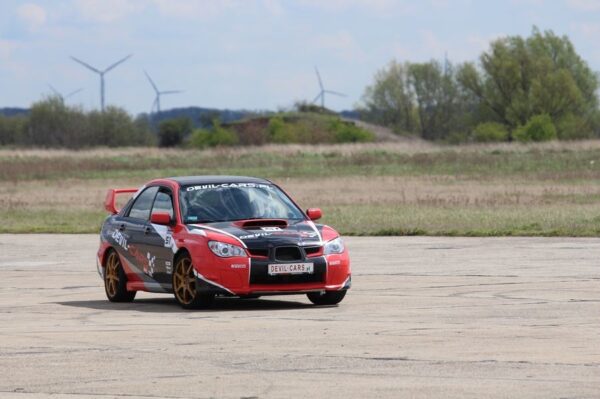 Jazda. Subaru. Impreza - kierowca - Poznań Karting - 1 okrążenie