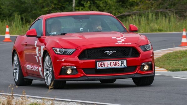 Jazda. Ford. Mustang - kierowca - Tor. Pszczółki (Gdańsk) - 1 okrążenie